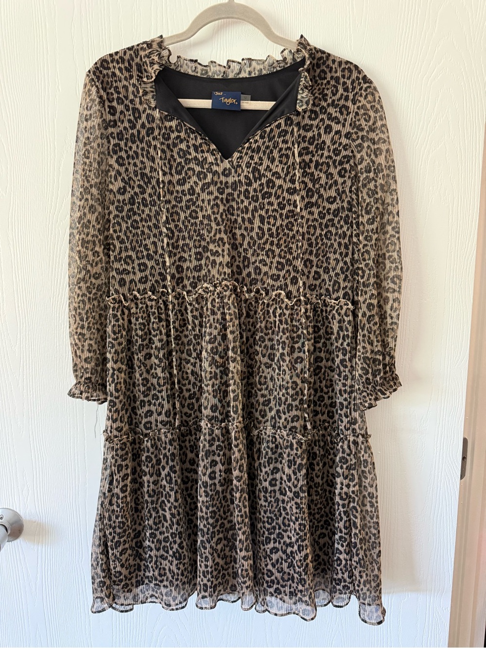 Just Taylor Leopard Print Dress